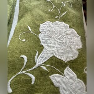 Embroidered Napkins/ Mid Century / set of 2